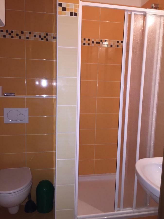 דונובאלי Apartmanovy Dom Kamzik מראה חיצוני תמונה